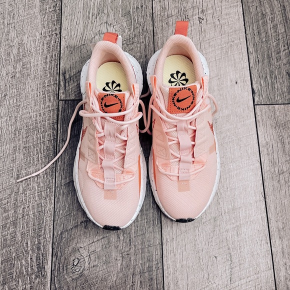 Brand New ladies Nike size 6 - Picture 4 of 6